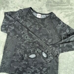 Avia Girls Athletic Long Sleeve Shirt Size LG 10-12 Camo Thumbholes Activewear